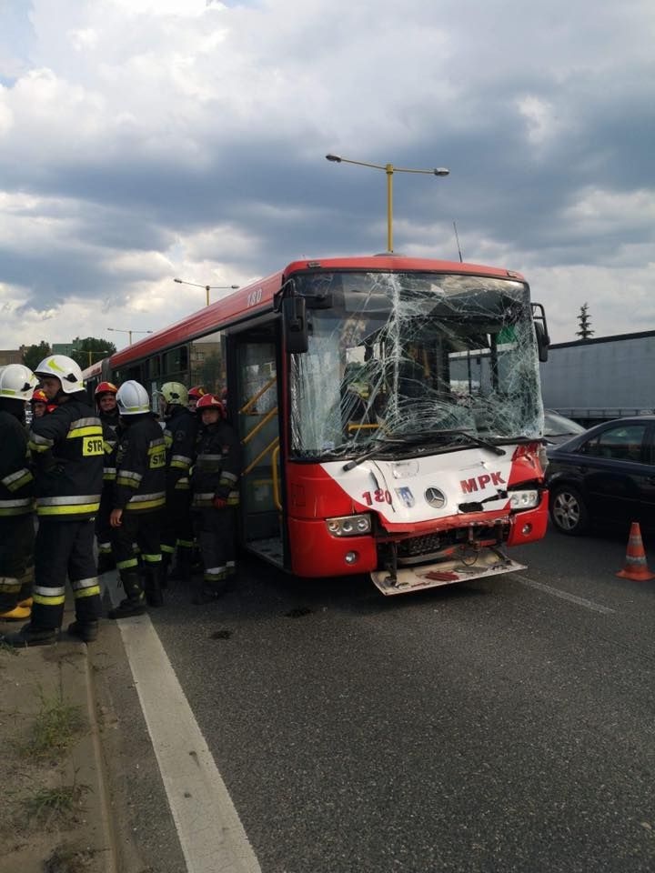 Wypadek autobusu MPK, ul. Okrzei